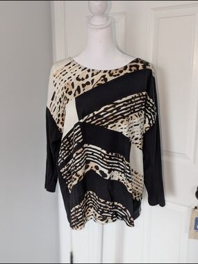 Zenergy By Chico's Ladies Black and Beige Animal Print 3/4 Sleeve Top
